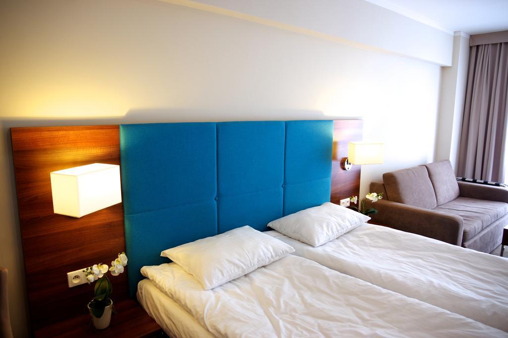 Apartamenty เมียนซิดดรอแย ภายนอก รูปภาพ